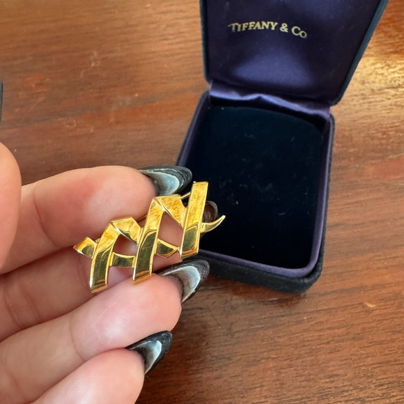 1980s Tiffany and Company Paloma Picasso XXX Brooch - 18kt Yellow Gold - Picture 2 of 5